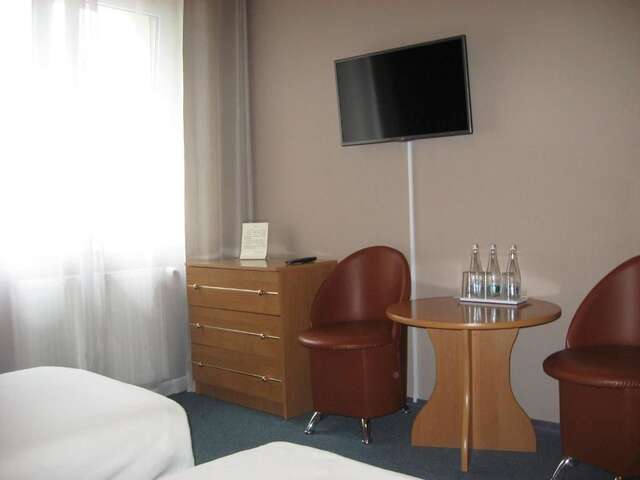 Отель Hotel Onyx Губин-73